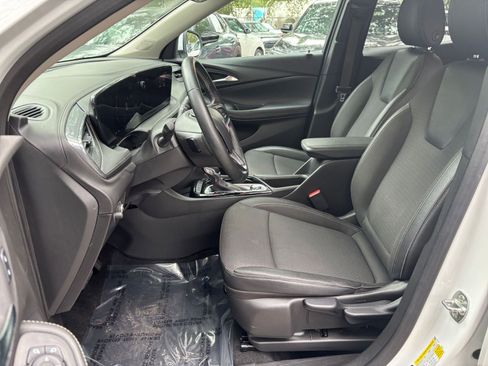 Used 2025 Buick Encore GX Preferred FWD image 25