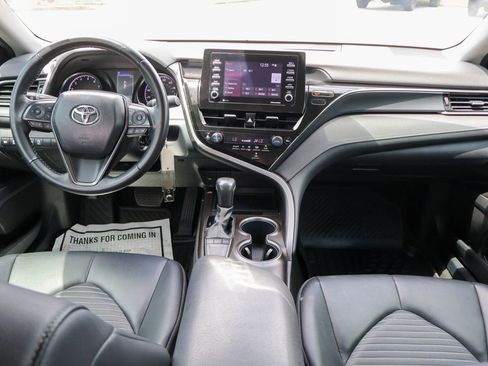 Used 2024 Toyota Camry SE FWD image 7