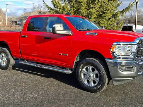 Used 2024 RAM 2500 Big Horn w/ Bed Utility Group image 2