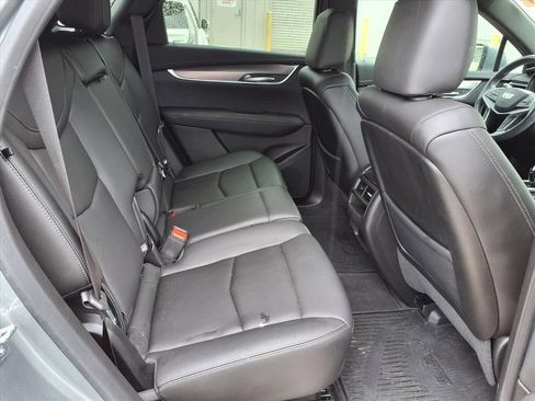 Used 2023 Cadillac XT5 Luxury FWD image 10