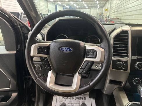 Used 2019 Ford F150 Lariat image 13