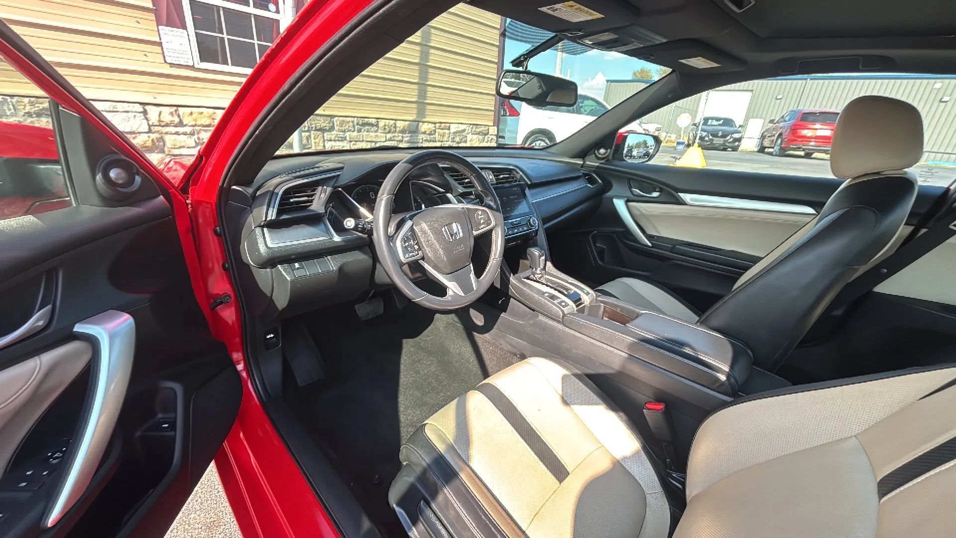 Used 2017 Honda Civic EX-L image 19