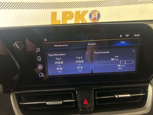 Used 2025 Chevrolet TrailBlazer LT w/ Convenience Package AWD/4WD image 24