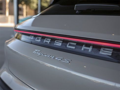 Certified 2024 Porsche Taycan 4S image 13