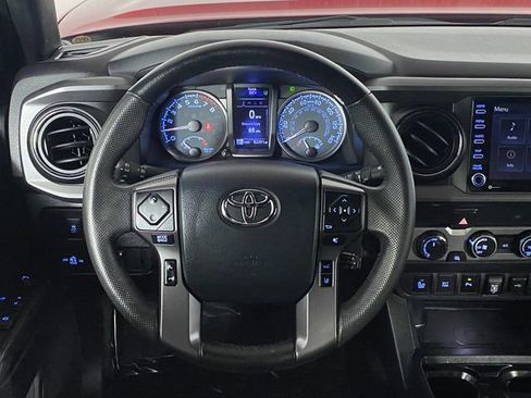 Certified 2020 Toyota Tacoma TRD Off-Road w/ Technology Package AWD/4WD image 18