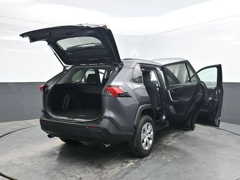 Used 2021 Toyota RAV4 LE w/ Carpet Mat Package (TMS) AWD/4WD image 49
