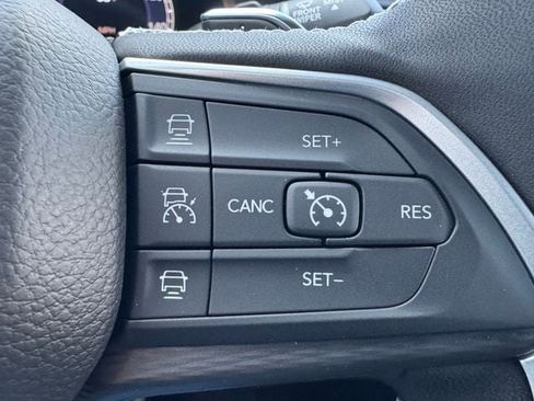New 2025 Jeep Grand Cherokee Laredo X w/ Luxury Tech Group I AWD/4WD image 45