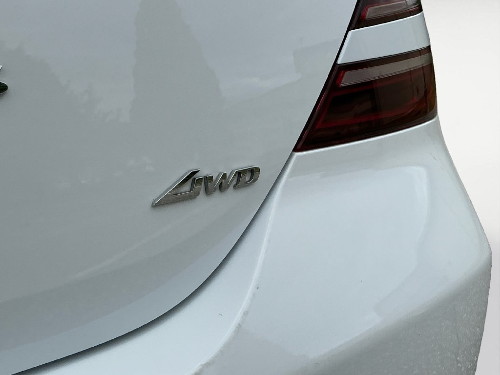 Used 2025 Genesis G70 2.5T AWD/4WD image 19