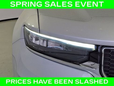 Used 2022 Jeep Grand Cherokee Overland w/ MOPAR Finishing Package image 10