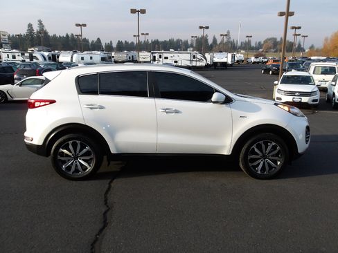 Used 2017 Kia Sportage EX image 6