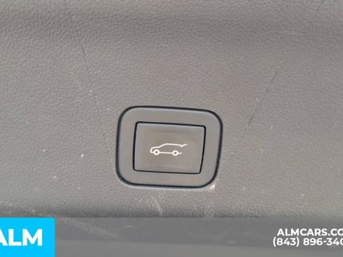 Used 2025 Chevrolet Tahoe LT AWD/4WD image 9