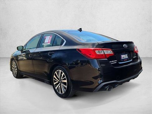 Used 2018 Subaru Legacy 2.5i Premium w/ Moonroof Package AWD/4WD image 9