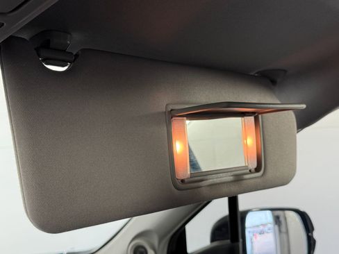 Used 2016 Honda Pilot Elite image 32