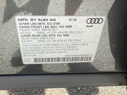 Used 2019 Audi e-tron Prestige w/ Prestige Package AWD/4WD image 5