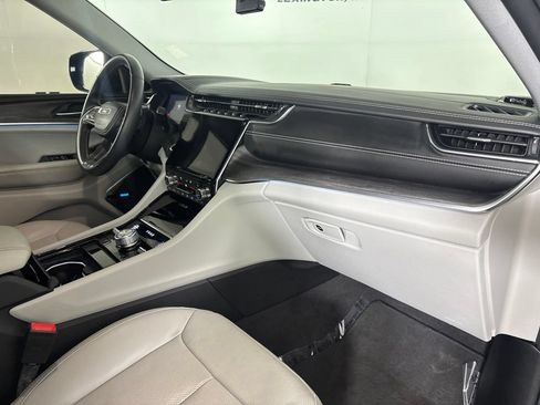 Used 2021 Jeep Grand Cherokee L Overland AWD/4WD image 41