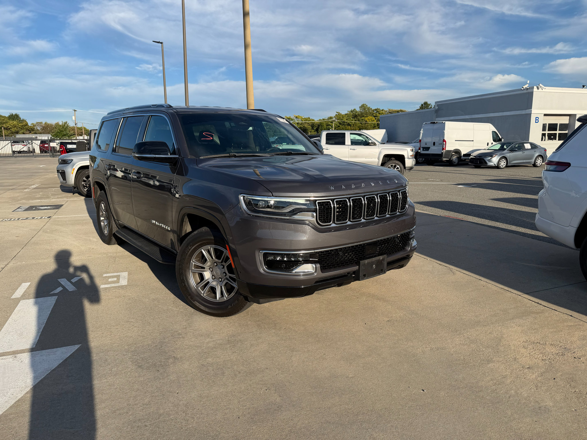 Certified 2023 Jeep Wagoneer 4WD w/ Convenience Group I image 8