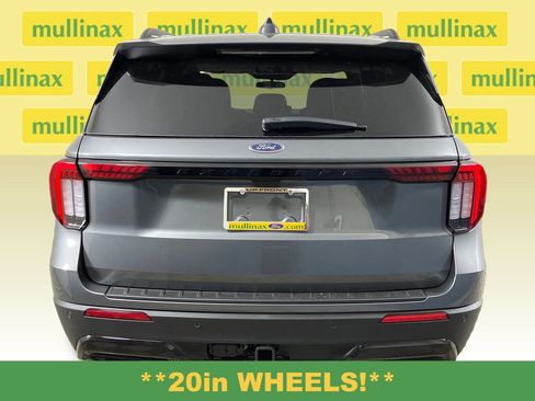 New 2026 Ford Explorer ST-Line image 8