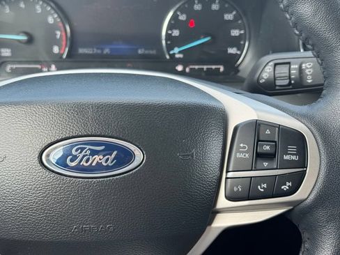 Used 2023 Ford Explorer XLT w/ Equipment Group 202A AWD/4WD image 28