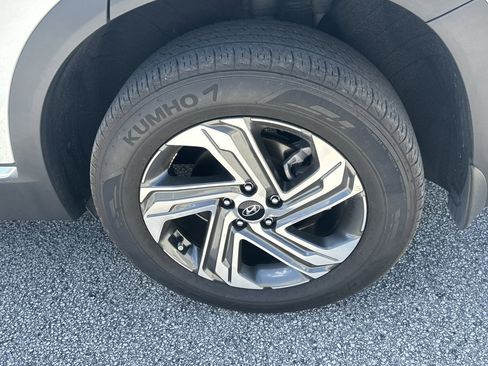 Certified 2023 Hyundai Santa Fe SEL w/ Premium Package AWD/4WD image 10
