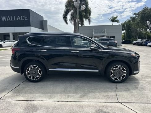 Used 2022 Hyundai Santa Fe Limited w/ Winter Weather Package FWD image 5