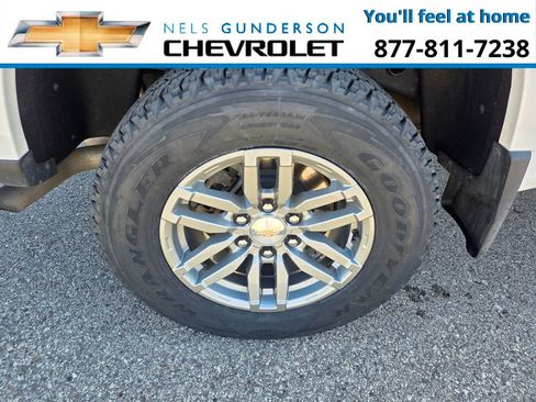 Used 2023 Chevrolet Colorado LT w/ LT Convenience Package II AWD/4WD image 7