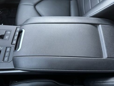 Certified 2022 Toyota Highlander XLE image 23