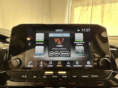 Used 2025 Nissan Pathfinder SL w/ SL Premium Package image 16