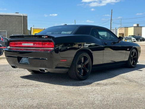 Used 2012 Dodge Challenger SRT8 w/ Premium Sound Group RWD image 7