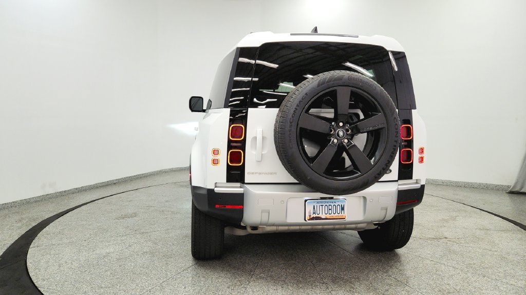 Used 2023 Land Rover Defender 90 S AWD/4WD image 4