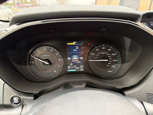 Used 2023 Subaru Crosstrek 2.0i AWD/4WD image 24