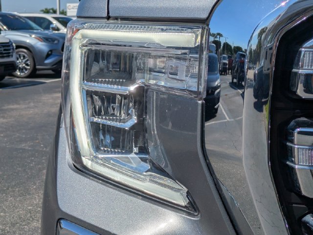 Used 2021 GMC Sierra 1500 SLT w/ SLT Premium Package RWD image 7