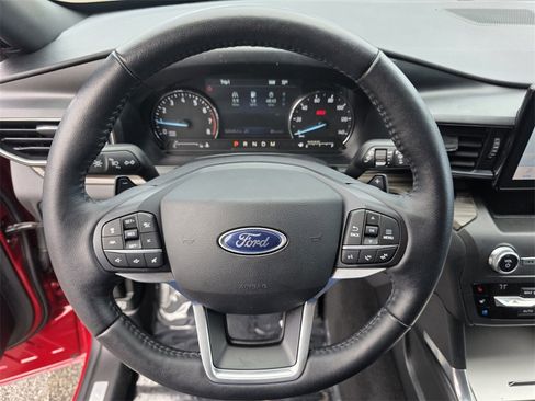 Used 2020 Ford Explorer Limited image 22