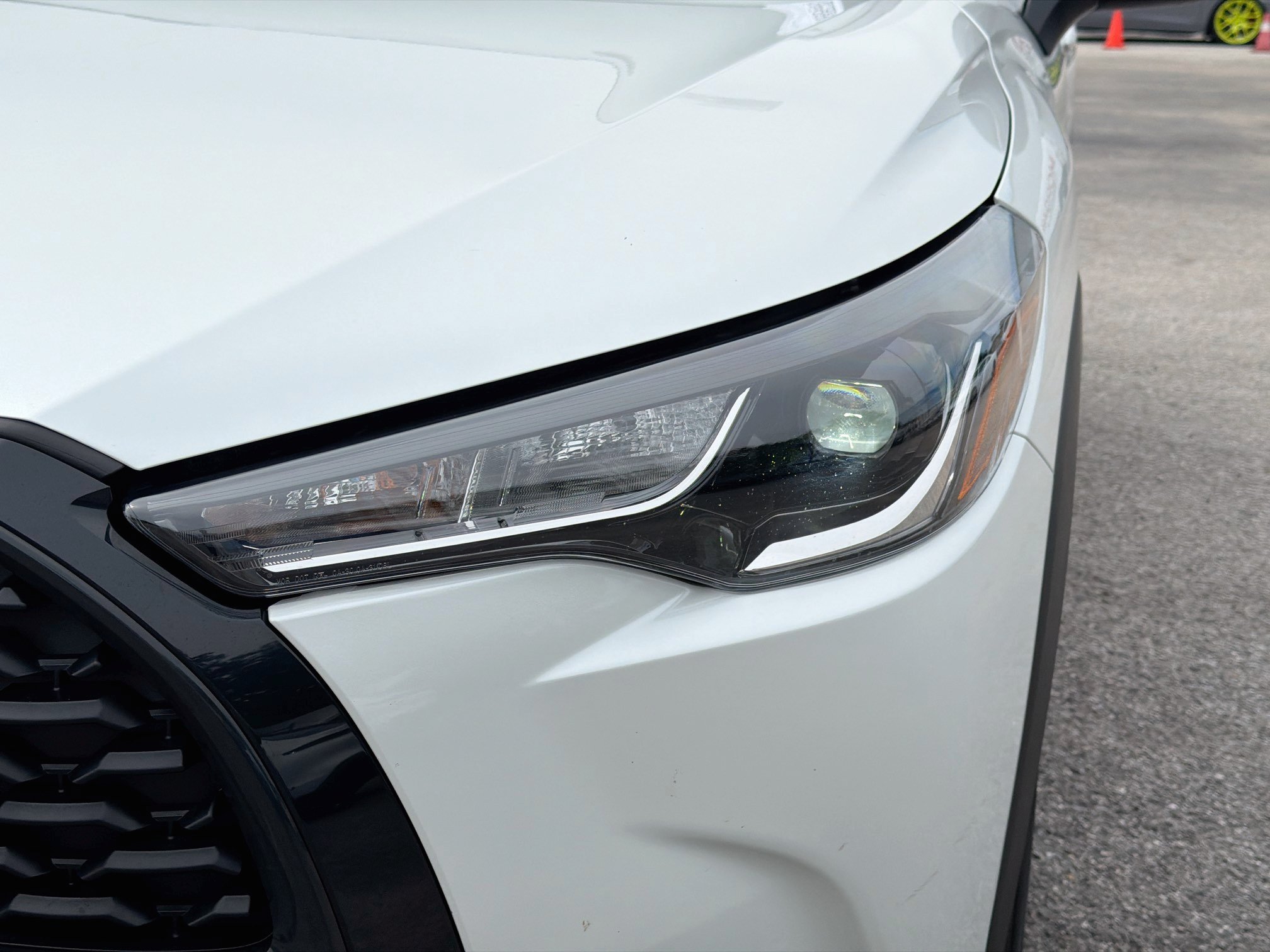 Used 2025 Toyota Corolla Cross LE FWD image 9
