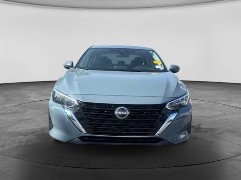 Used 2024 Nissan Sentra SV FWD image 4