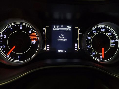 Used 2020 Jeep Cherokee Latitude FWD image 23
