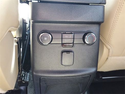 Used 2017 Ford Explorer XLT w/ Equipment Group 202A image 14