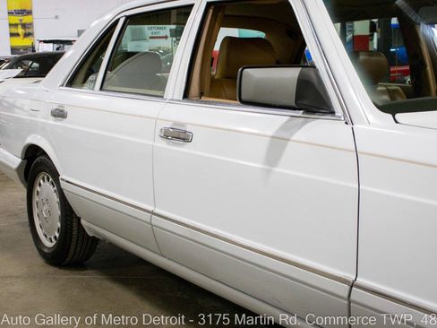 Used 1991 Mercedes-Benz 560 SEL image 24