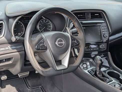 Used 2023 Nissan Maxima SR w/ Sport Mat Group image 15