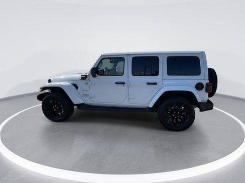 Used 2023 Jeep Wrangler Unlimited Sahara w/ Cold Weather Group image 8