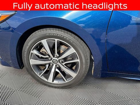 Used 2019 Nissan Maxima 3.5 SV w/ Floor Mat Group FWD image 11