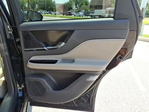 Certified 2022 Lincoln Corsair AWD w/ Premium Package image 30