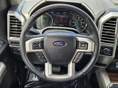 Used 2015 Ford F150 Lariat w/ Equipment Group 501A Mid RWD image 16