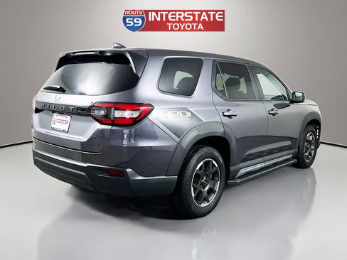 Used 2023 Honda Pilot LX image 7