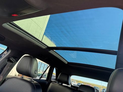 Used 2023 Volkswagen Atlas Cross Sport SE w/ Panoramic Sunroof Package image 24