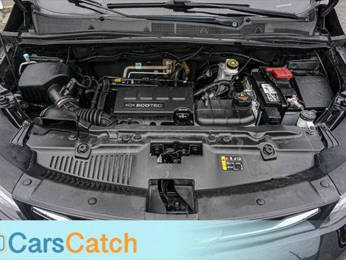 Used 2020 Chevrolet Trax LT w/ LT Convenience Package FWD image 34