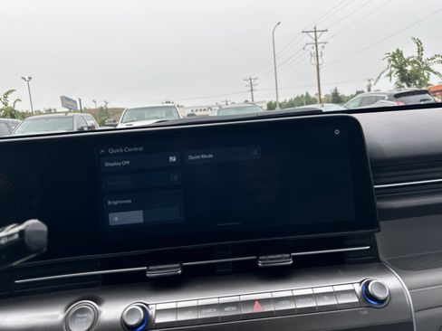 Used 2025 Hyundai Kona SEL AWD/4WD image 49
