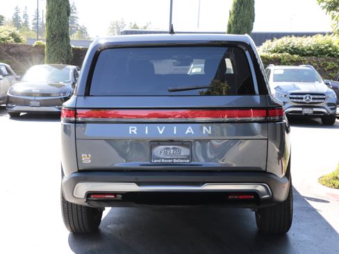 Used 2024 Rivian R1S Adventure AWD/4WD image 7