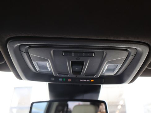 Used 2024 GMC Sierra 1500 SLT w/ SLT Premium Plus Package image 32