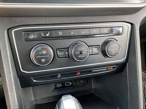 Used 2019 Volkswagen Atlas SE w/ Towing Package image 31