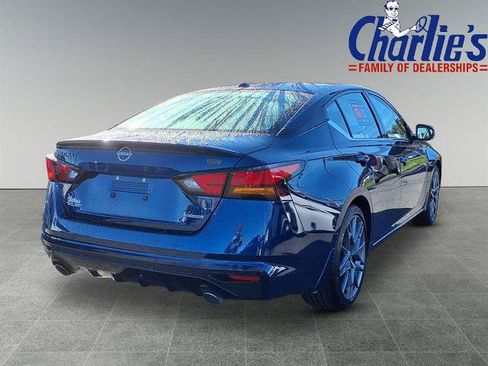 Certified 2024 Nissan Altima 2.0 SR FWD image 4